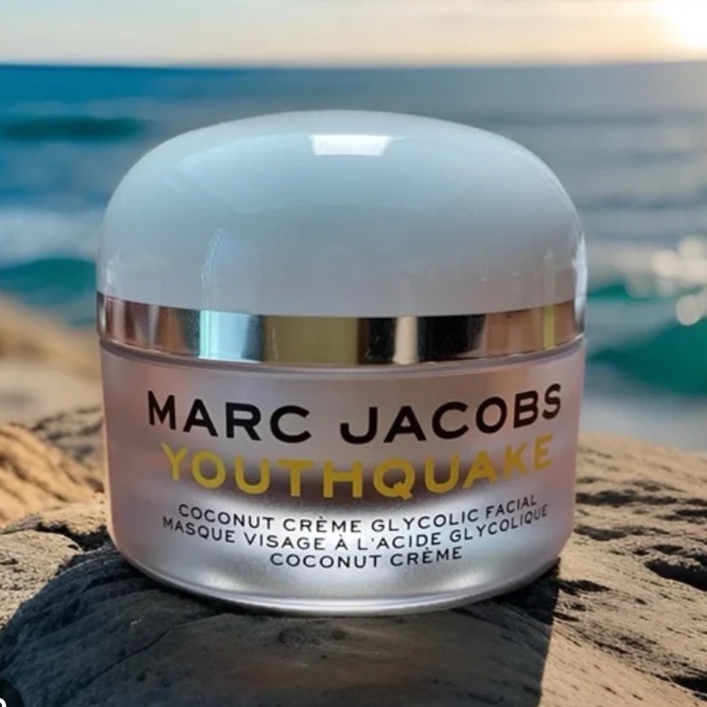 🌷NWT Marc Jacobs youthquake coconut crème glycolic facial